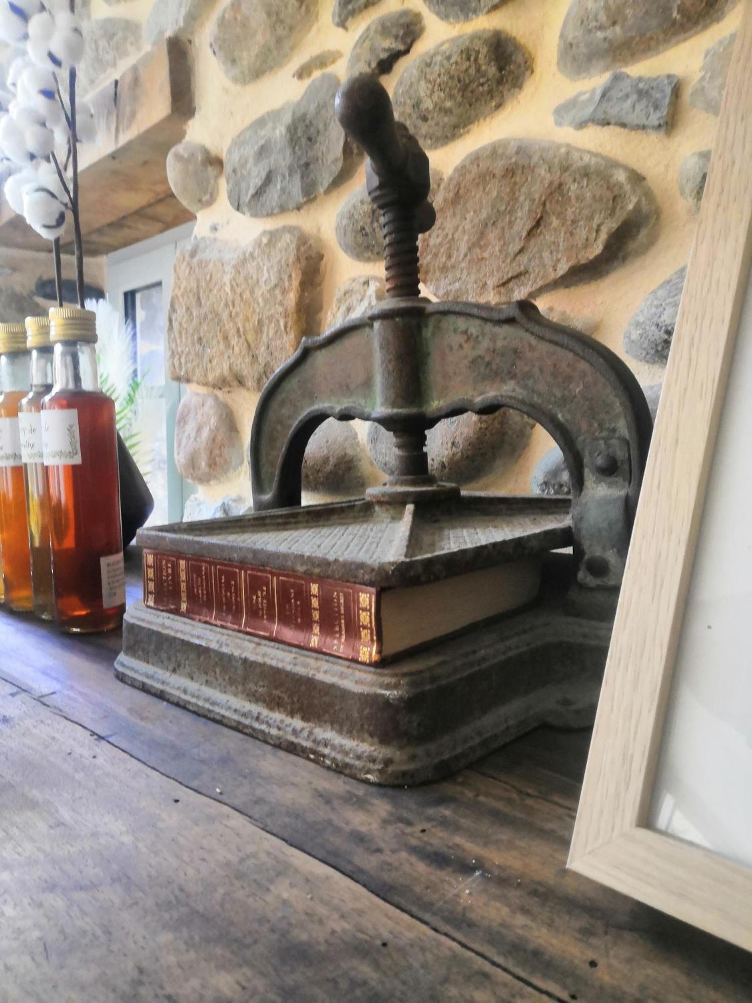 Bed and Breakfast La Secrete Вогюэ Экстерьер фото